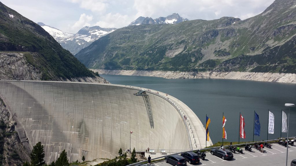 Kölnbrein Dam with "Skywalk"