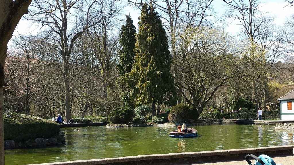 Best weather for the little ones to ride a boat; Matlock