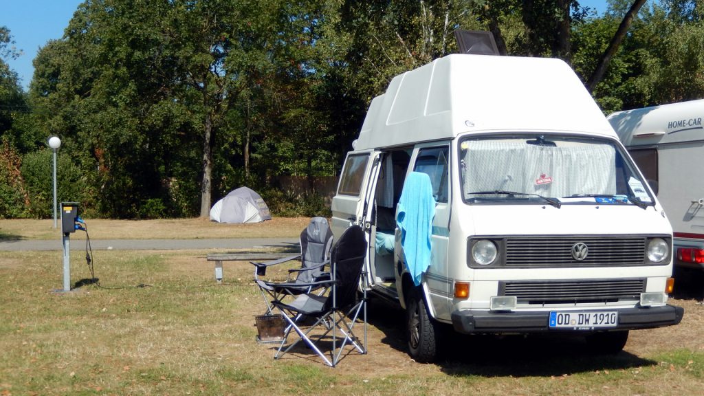 Morning at pichling lake campsite