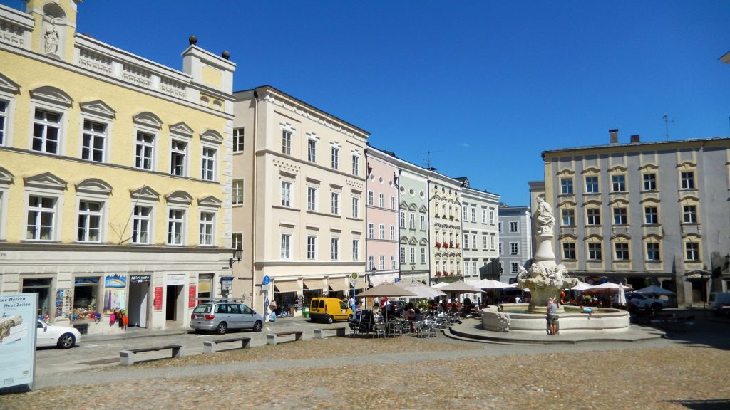 Resident Square, Passau