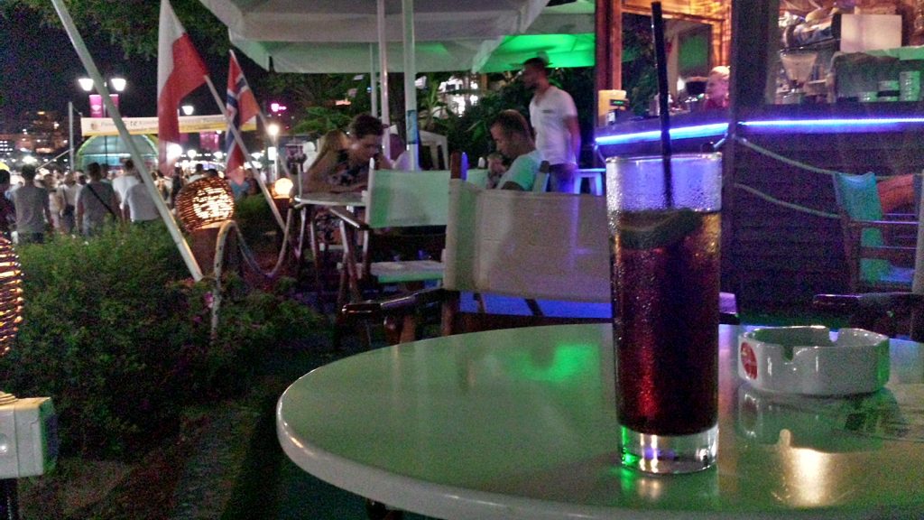 Cuba Libre an der Promenade von Sarande. Urlaub pur. :)