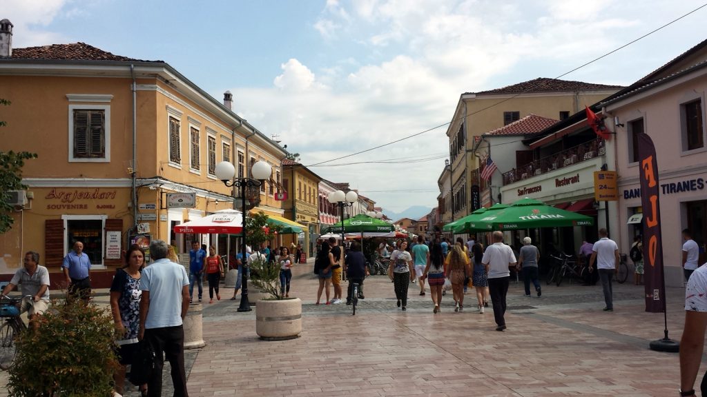 Fußgängerzone Shkoder Shkodra Albanien