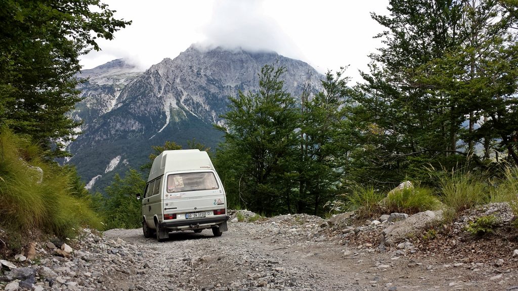 Steinpiste nach Theth, halber Weg