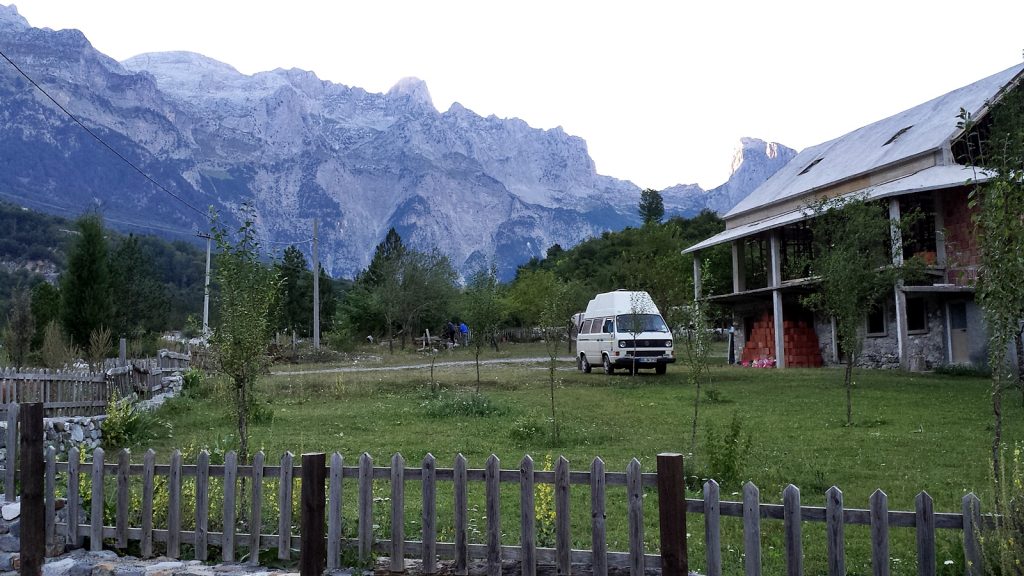 VW Bus Bulli Roadtrip nach Albanien in Theth