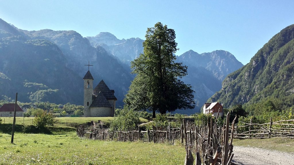 Die Kirche von Theth, Albanien 2016