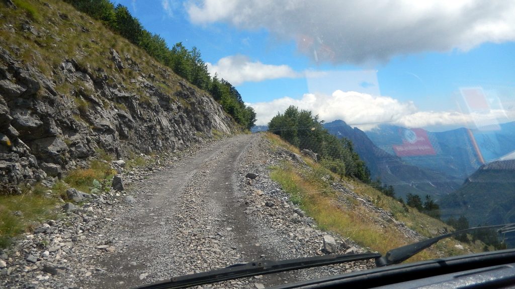 Mit dem Bulli über die Offroad-Piste nach Theth, Albanien