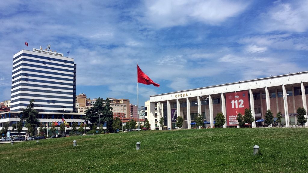 Skanderbeg-Platz mit der Oper, Tirana, Albanien