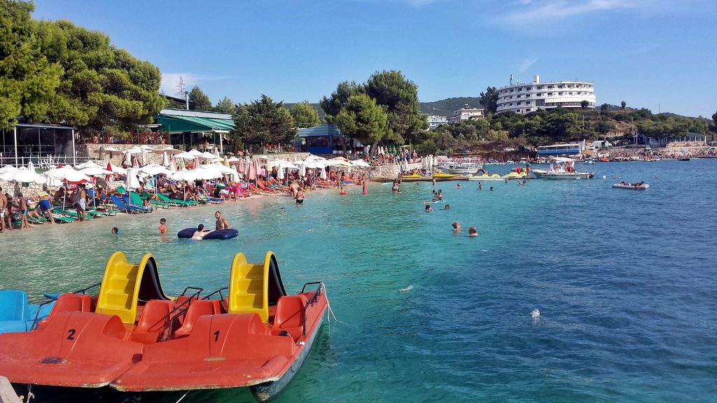 Strand von Ksamil. Völlig überlaufen. Totaler Reinfall.