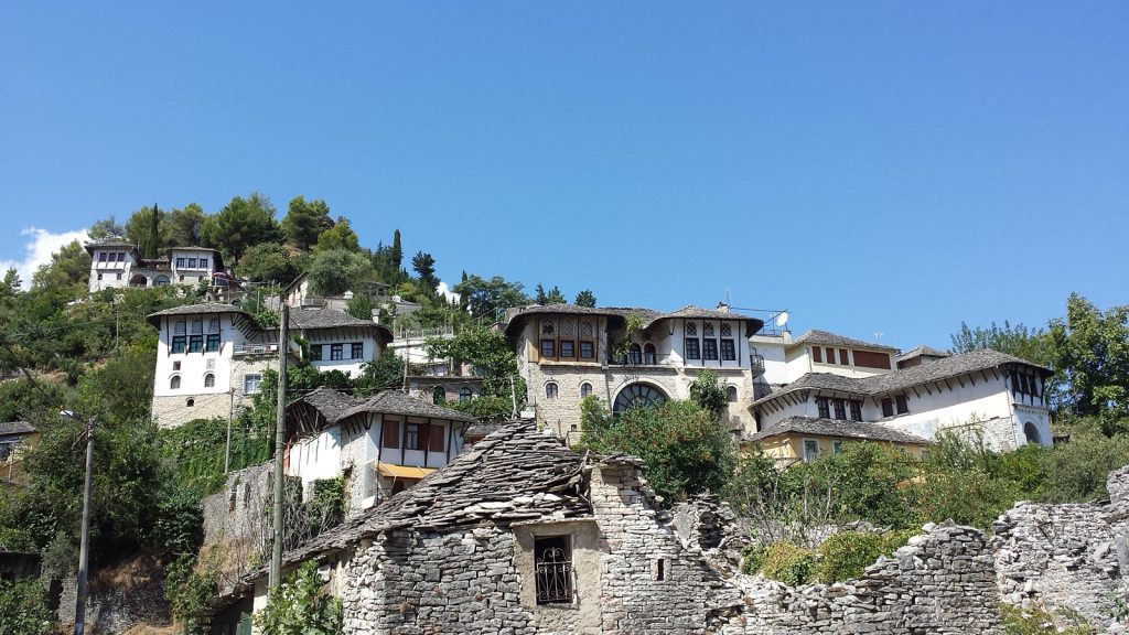 Wohnhäuser im osmanischen Baustil in Gjirokaster