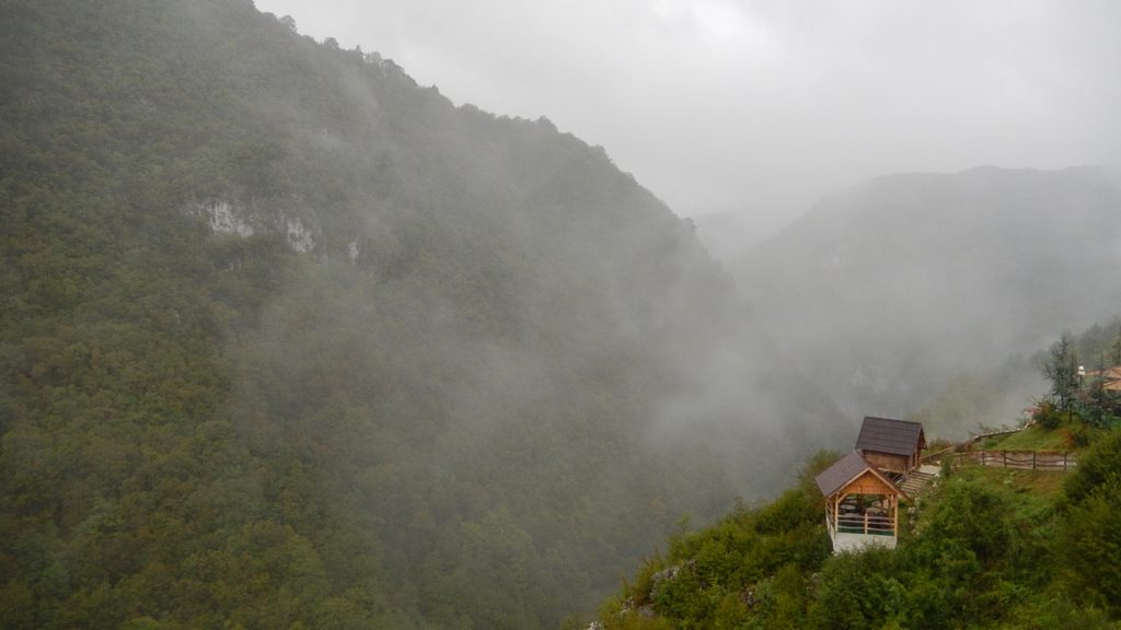 Roadtrip Bosnien Bulli Ugar Canyon