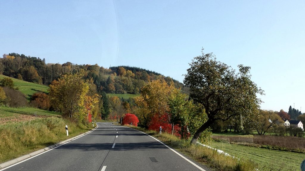 Herbst an der Bundesstraße B454