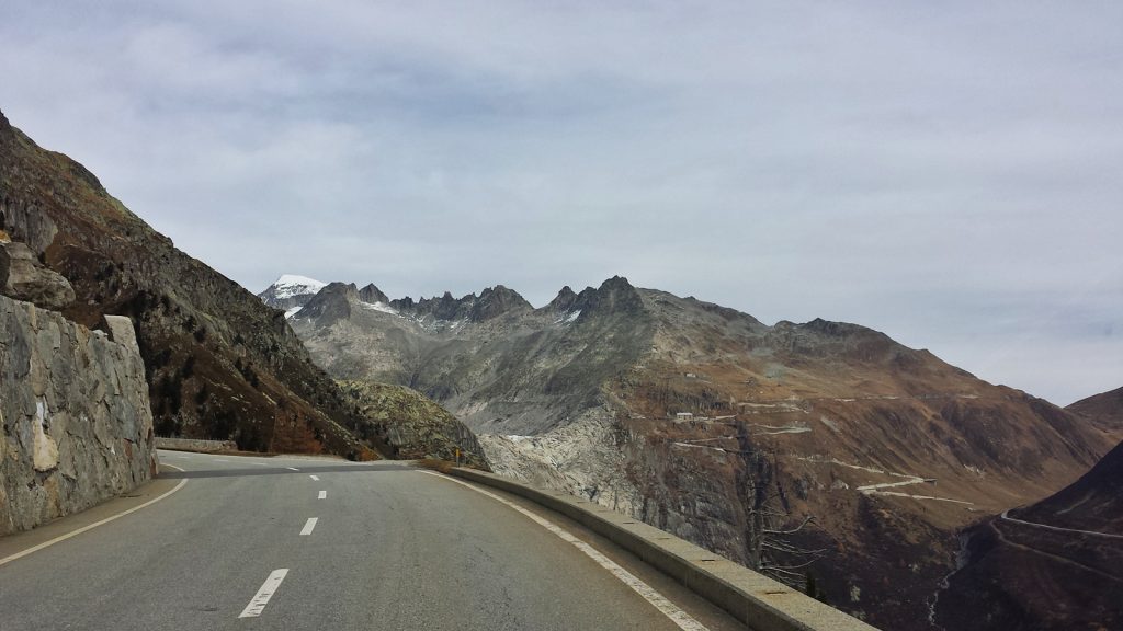 Furkapass mit Belvedere Hotel