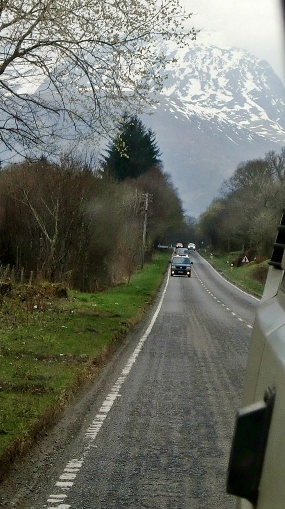 On the road again, im Hintergrund Ben Nevis