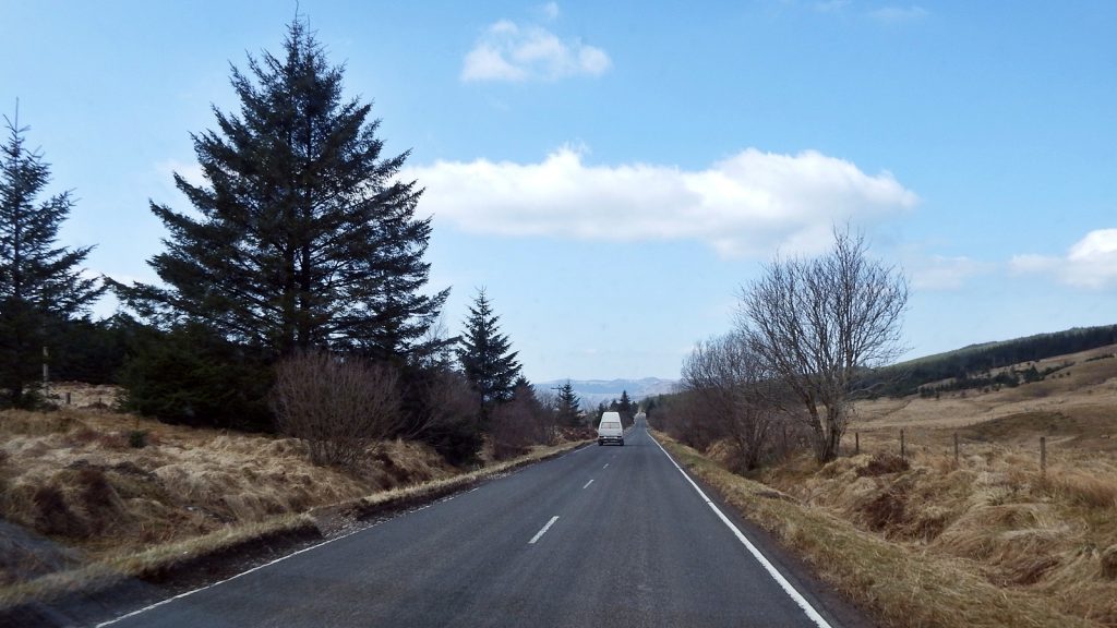 Urlaubswetter und einsame Landstraßen. Foto ©Wolfgang Schipmann