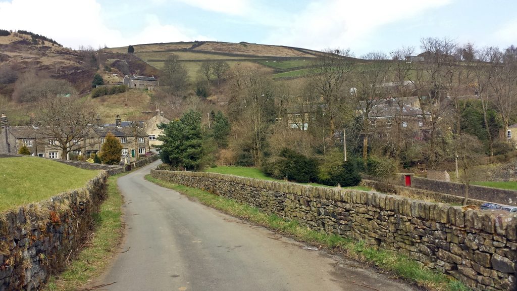 Anfahrt zum Standedge-Tunnel über einen Schleichweg