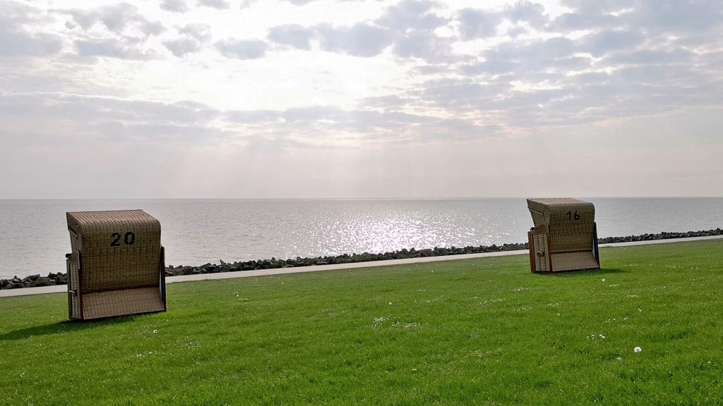 Grüner Strand am Meldorfer Hafen