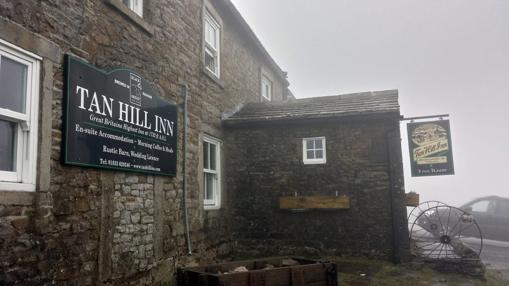 528m.ü.NN: Tan Hill, Großbritanniens höchstgelegener Pub