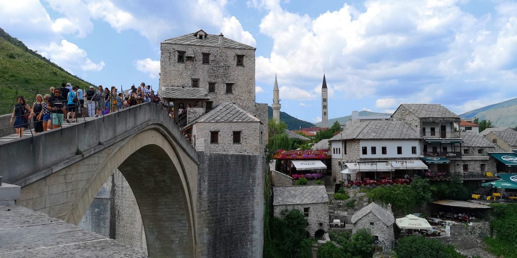 Stari Most, Blick auf den kroatischen Westteil Mostars