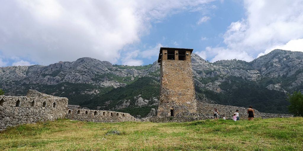 Historischer Uhrturm, Festungsanlage Kruja