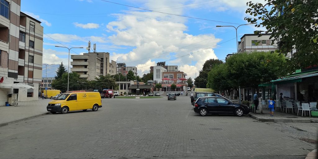 Zentraler Platz, Burrel, Albanien