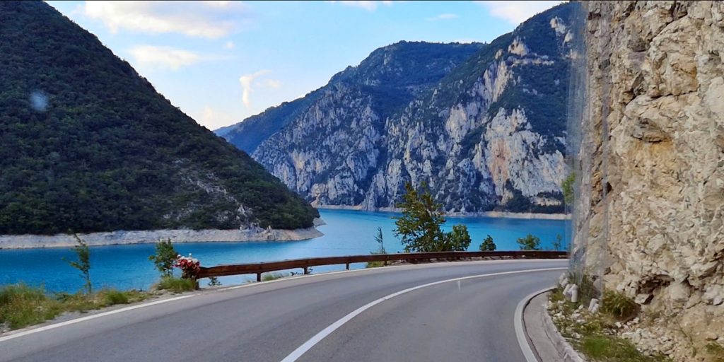 Aufgestaute Piva bei Pluzine, Montenegro