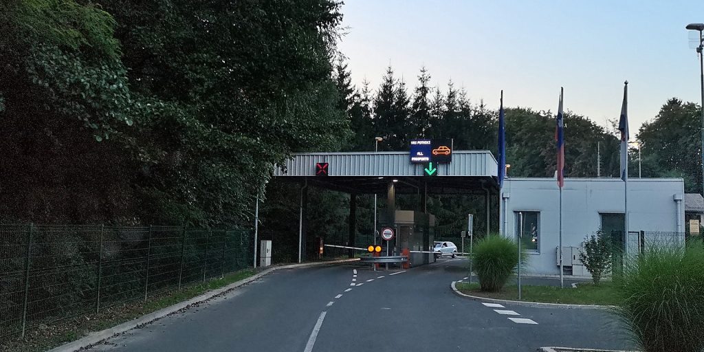 Slowenisches Grenzhäuschen in Razkrižje