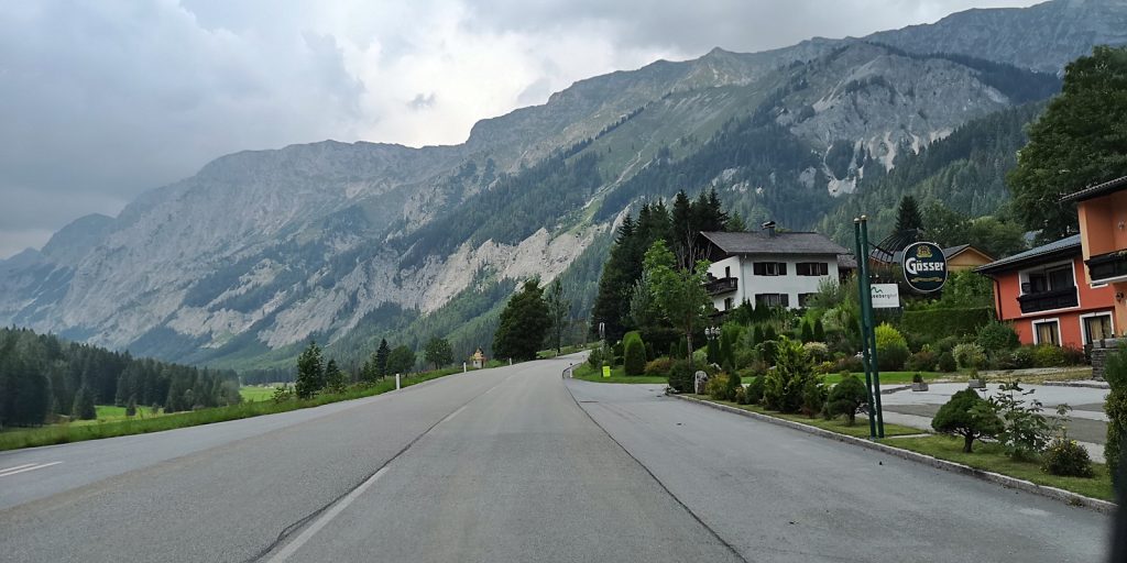 Das Wetter ändert sich am Seeberg-Pass.