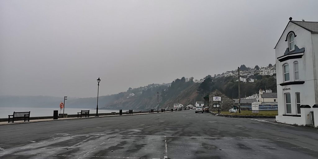 Die Promenade am Hafen von Laxey