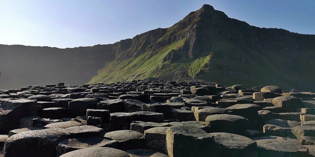 Giant's Causeway, Blick zum Land