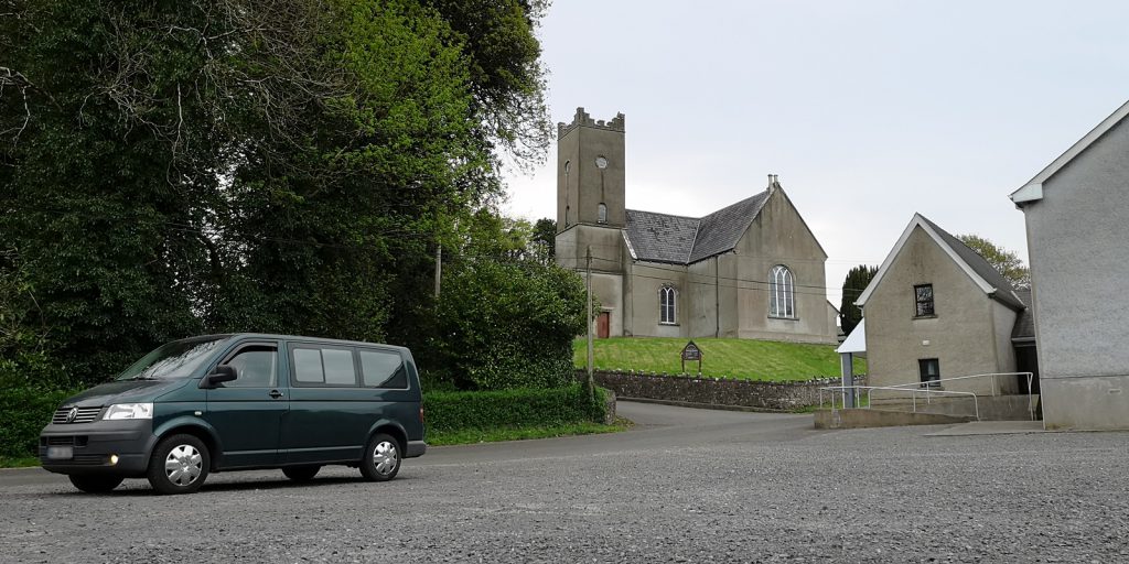 Tubbrid Church zwischen Drumskinny und Letterkeen