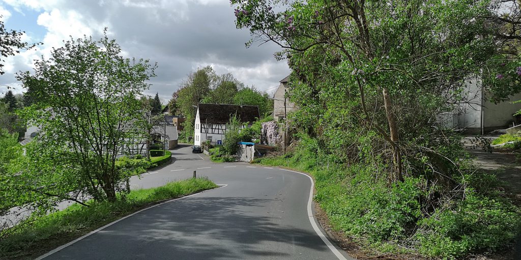 Landstraße bei Hennef (Sieg)