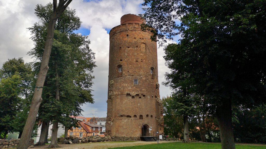 Amtsturm Lüchow als letzter Rest von Schloss und Burg