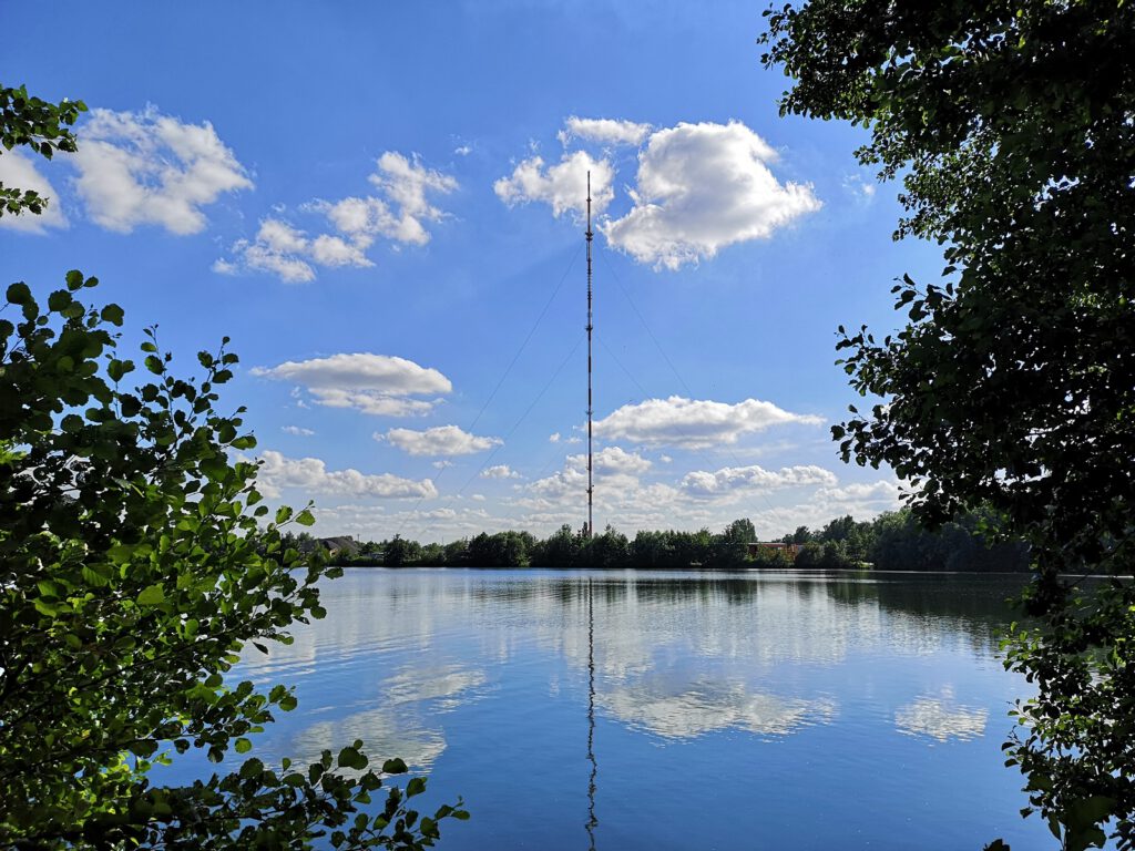 Kiessee mit Sendemast Moorfleet