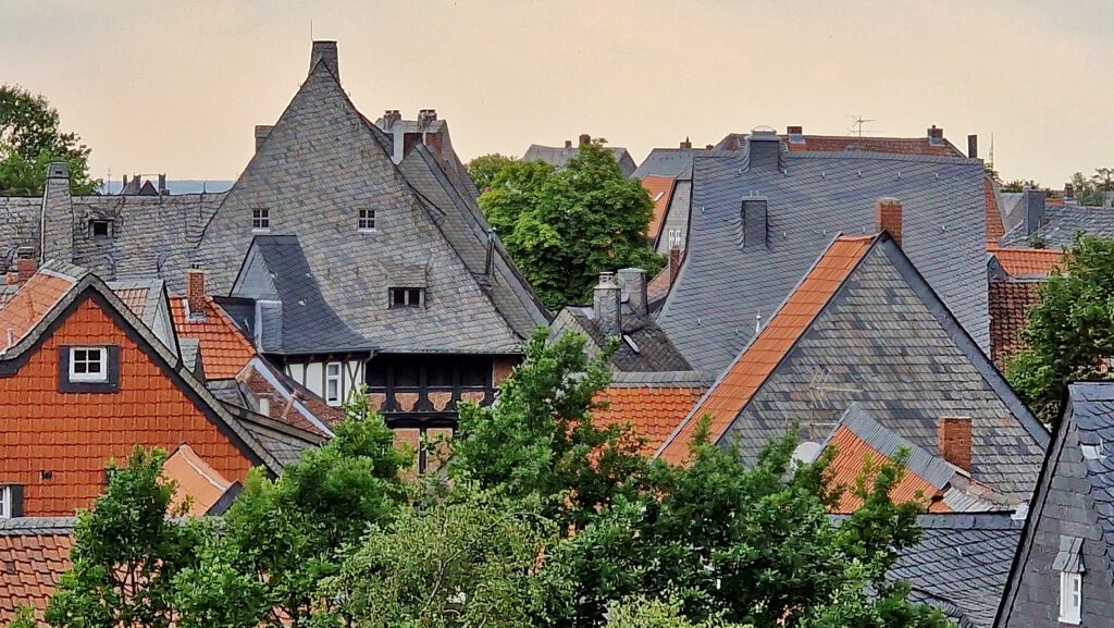 Blick über die Dächer der Goslarer Altstadt