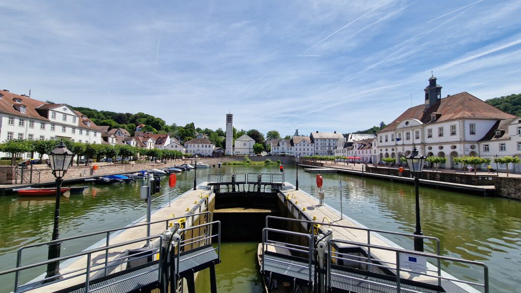 Schleuse am Barockhafen