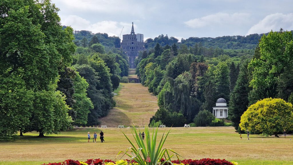 Bergpark Wilhelmshöhe, Blick vom Schloss zum Herkules